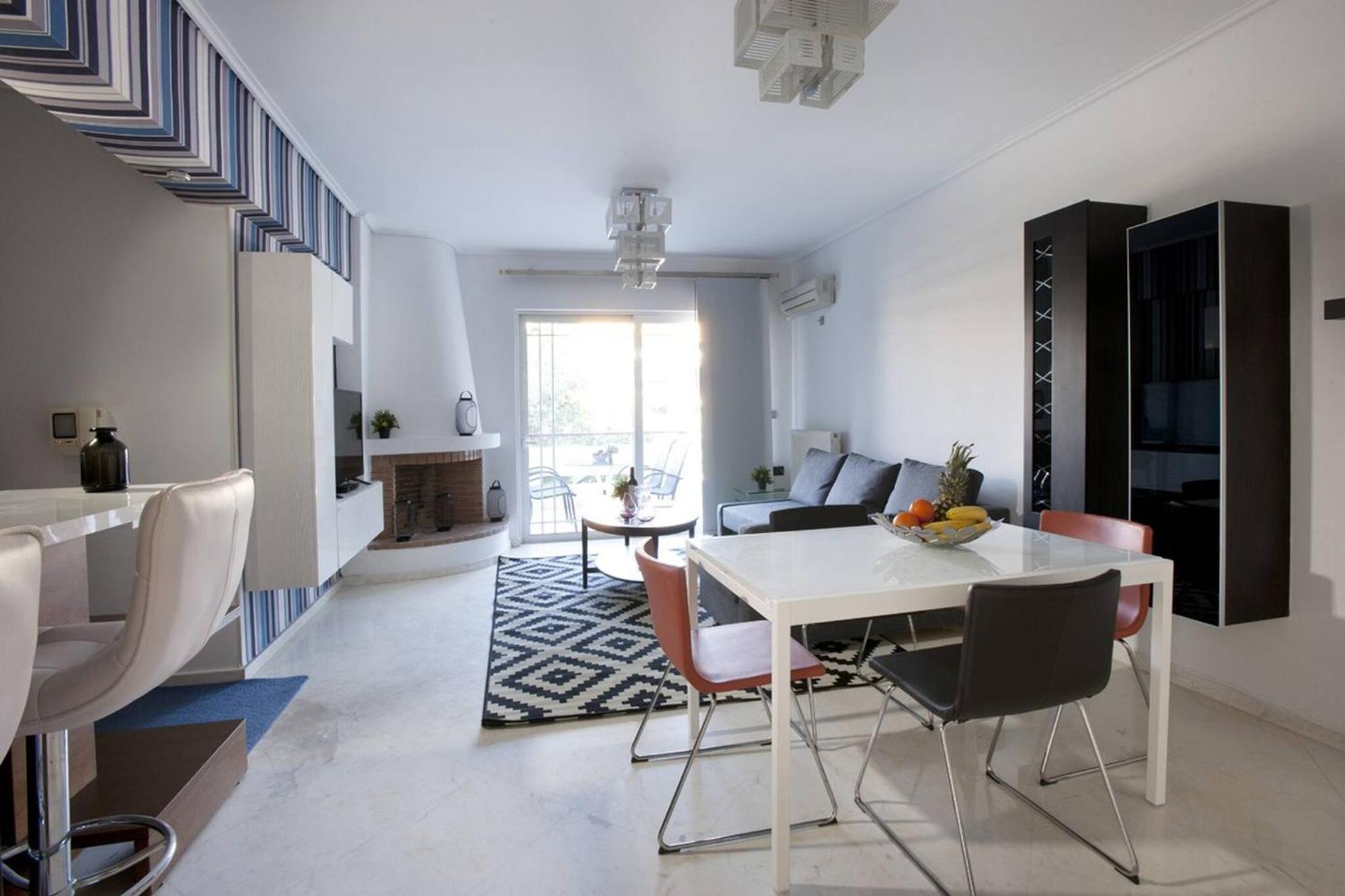 Glyfada A Modern Minimal *