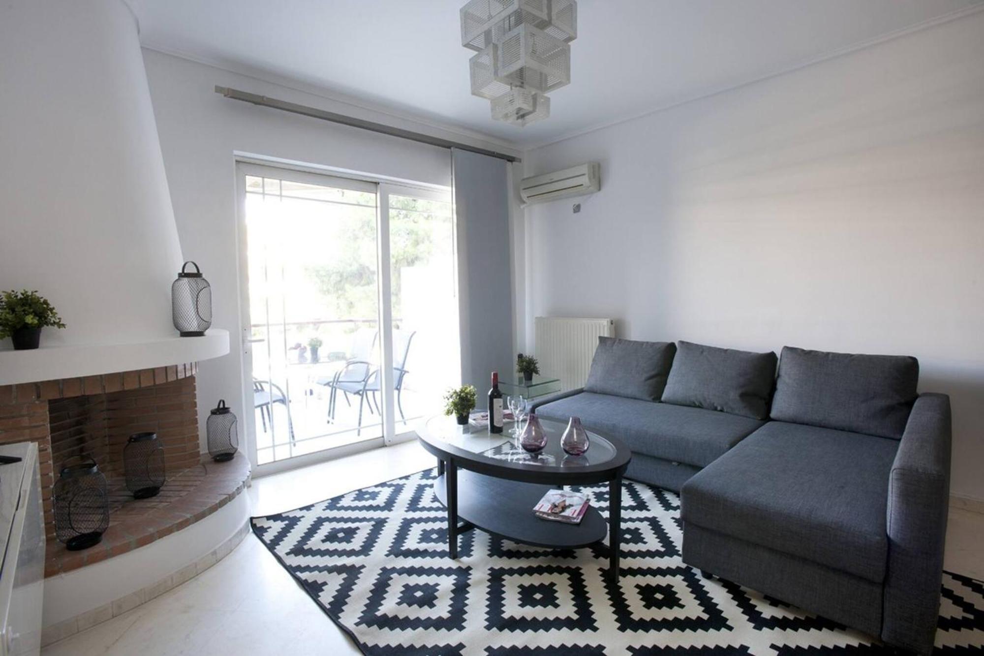 Glyfada A Modern Minimal Apartment Athen